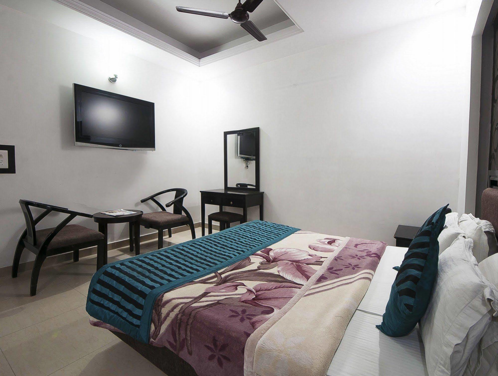 Hotel Sunrise Delhi  Esterno foto
