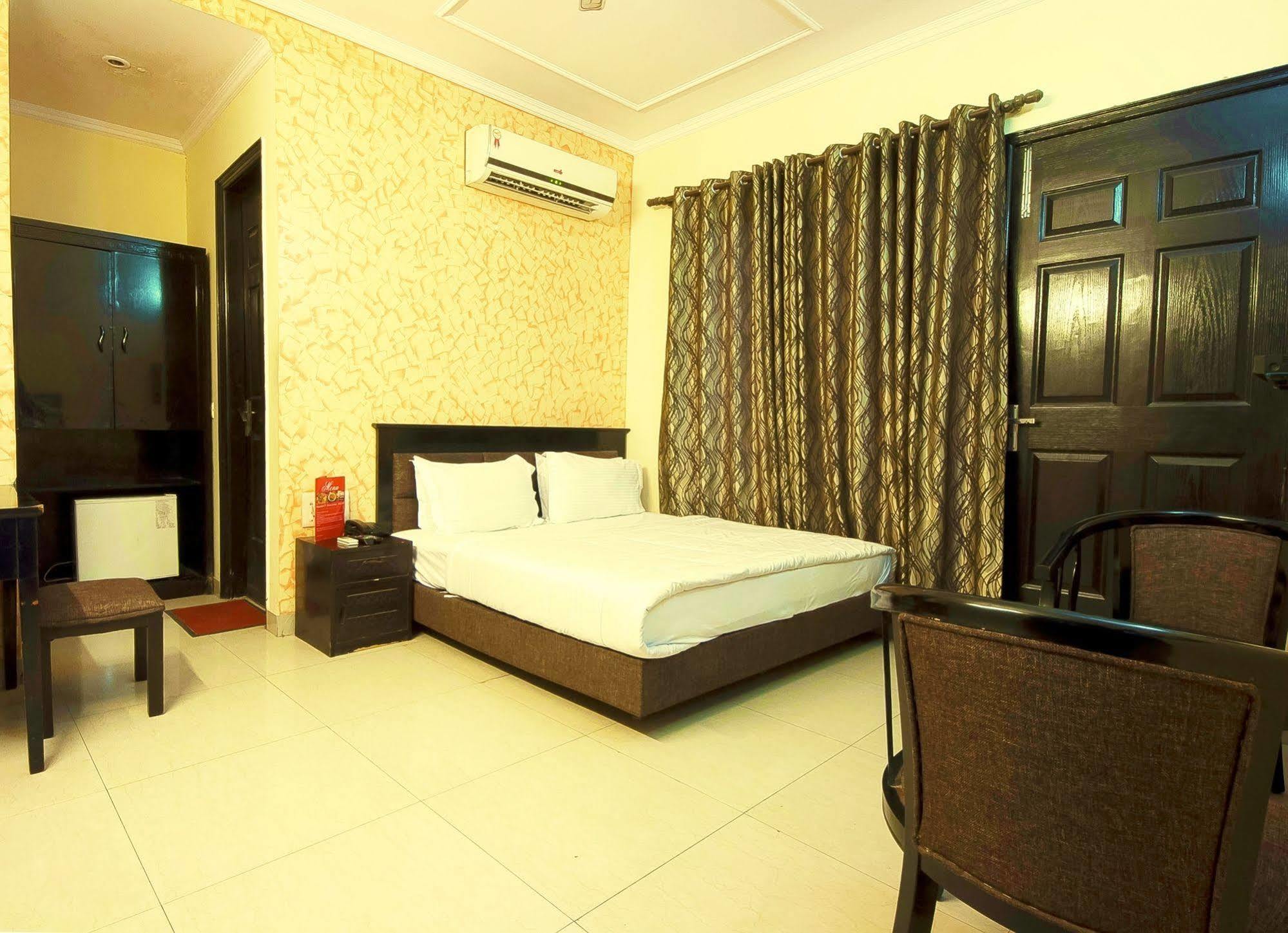 Hotel Sunrise Delhi  Esterno foto