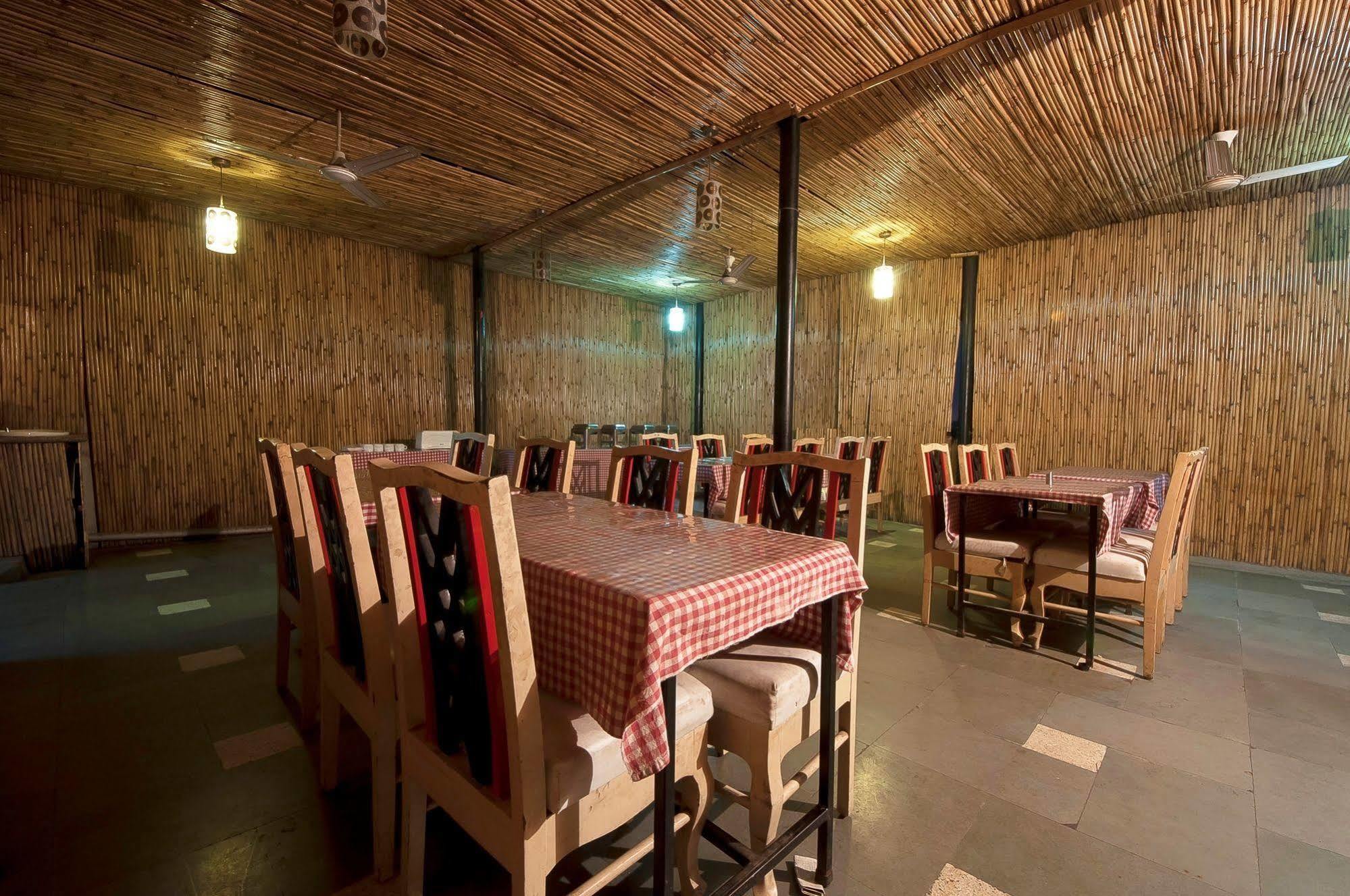 Hotel Sunrise Delhi  Esterno foto